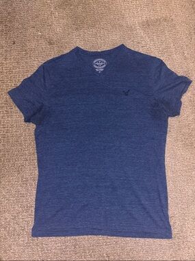 American Eagle Outfitters Men’s Blue V-Neck Tee